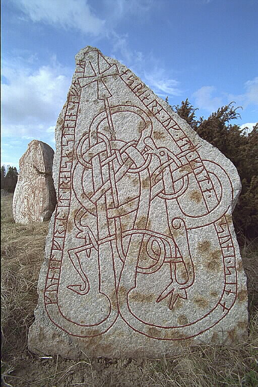 Runes written on runsten, granit med bruna fäckar. Date: V